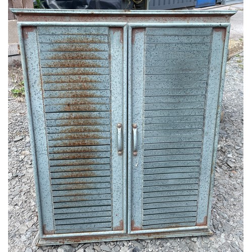94 - METAL WINDOW FRAMED GARDEN MIRROR