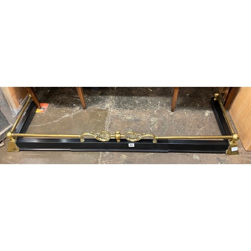 61 - BRASS AND BLACKENED EXTENDING FENDER