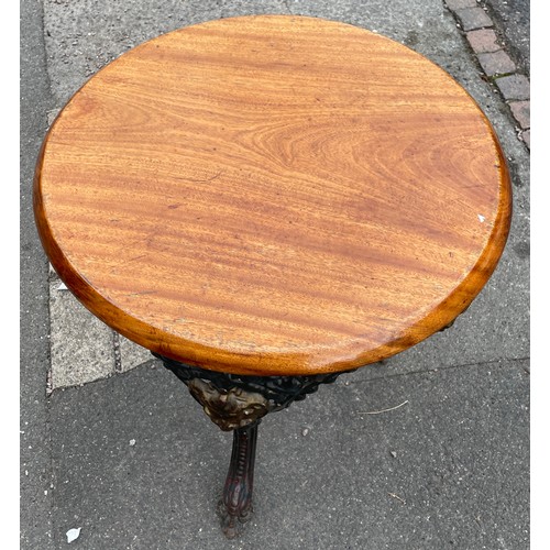 152 - CAST IRON FACE MASK CIRCULAR PUBLIC HOUSE TABLE