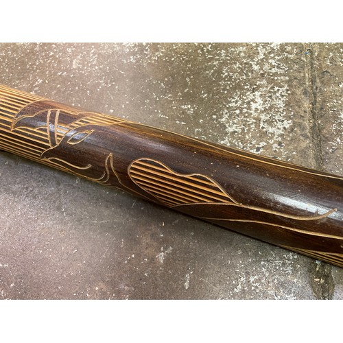 6 - SOUVENIR DIDGERIDOO