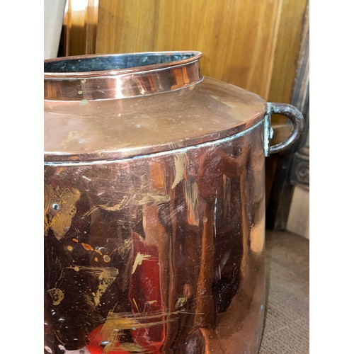 219 - ANTIQUE COPPER THREE GALLON URN