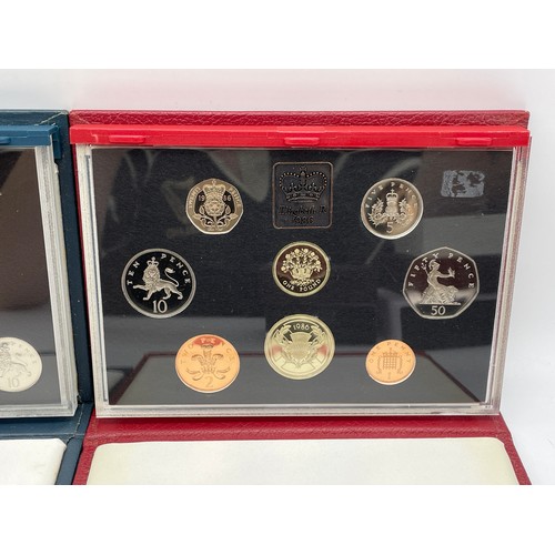 561 - TWO GB PROOF COIN SETS 1986 AND 1999