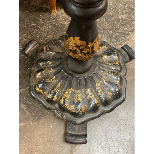 110A - BLACK LACQUERED PAPIER MACHE TILT TOP CHESS TABLE WITH ABALONE BOARD AND GILT BORDER A/F