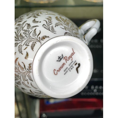 289 - CROWN ROYAL LEAF TEA SERVICE