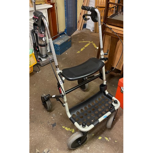 106 - INVA CARE MOBILITY WALKING STABILISER