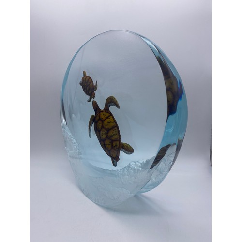 552 - WYLAND LIMITED EDITION 67/1000 3D MIXED MEDIA LUCITE SCULPTURE ENTITLED THE HATCHLING HEIGHT 34CM AP... 