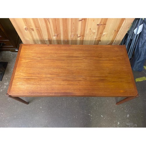 82 - 1960S TEAK REVERSIBLE TOP OBLONG COFFEE TABLE