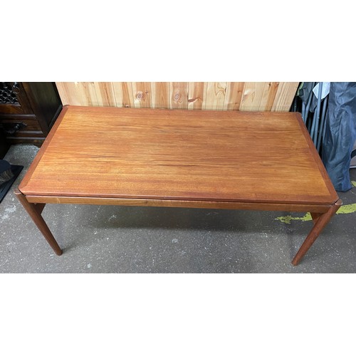 82 - 1960S TEAK REVERSIBLE TOP OBLONG COFFEE TABLE