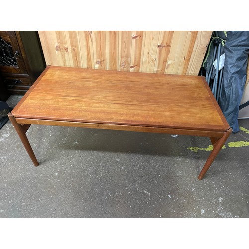 82 - 1960S TEAK REVERSIBLE TOP OBLONG COFFEE TABLE