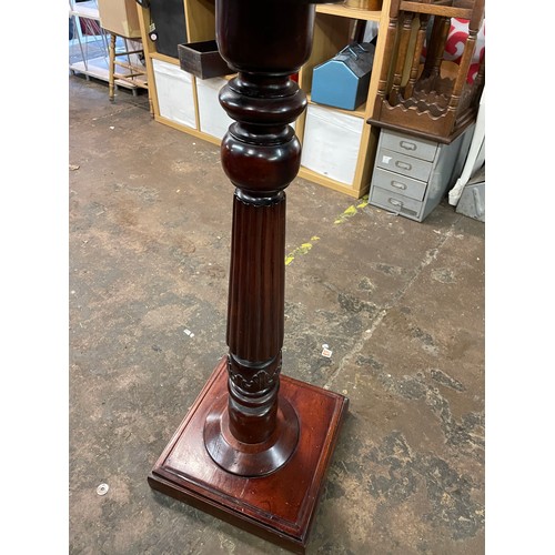 179 - MAHOGANY FLUTED AND BULBOUS TORCHERE STAND