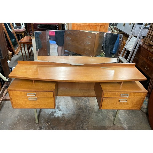 194 - G PLAN TEAK KNEEHOLE DRESSING TABLE AND CHEST OF DRAWERS