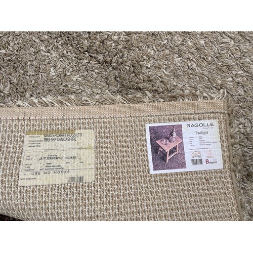 34 - OATMEAL FLECK FRINGED RUG 160cm x 230cm