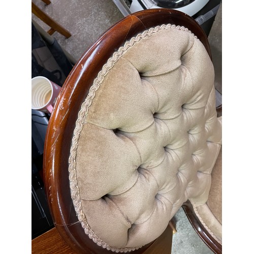 203 - VICTORIAN STYLE UPHOLSTERED KIDNEY BACKED NURSING CHAIR