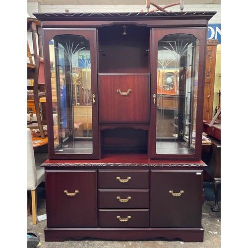 59 - MAHOGANY GLAZED GADROONED DECORATED ILLUMINATED CABINET