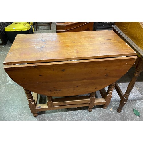 136 - PINE DROP FLAP BOBBIN REEL TABLE AND FOUR BAR BACK PINE CHAIRS