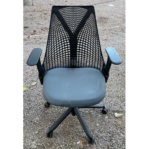 110 - TEMPORARY ERGO STYLE HERMAN MILLER DESK CHAIR WITH MESH PANEL BACK