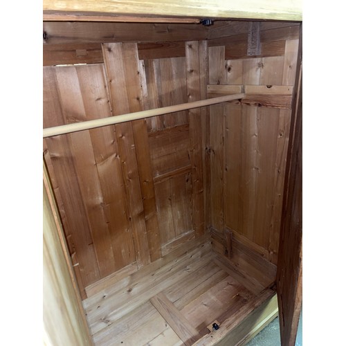 140 - CONTINENTAL PINE WARDROBE