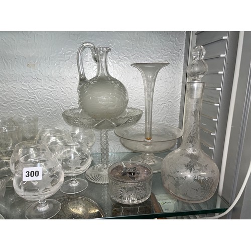 300 - ETCHED GLASS LEMONADE JUG AND VARIOUS OTHER GLASSWARES