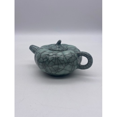 442 - CHINESE LOTUS FLOWER CELADON CRACKLE GLAZE TEAPOT IN PRESENTATION CASE