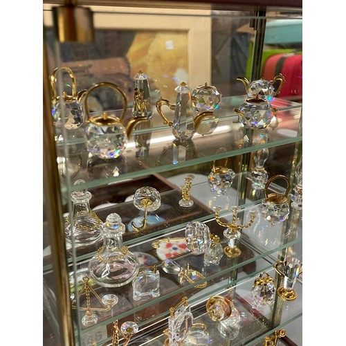 546 - WALL MOUNTED CENTENARY COLLECTION OF BONE CHINA PLATES, AND GLAZED MIRRORED CABINET OF CRYSTAL AND G... 