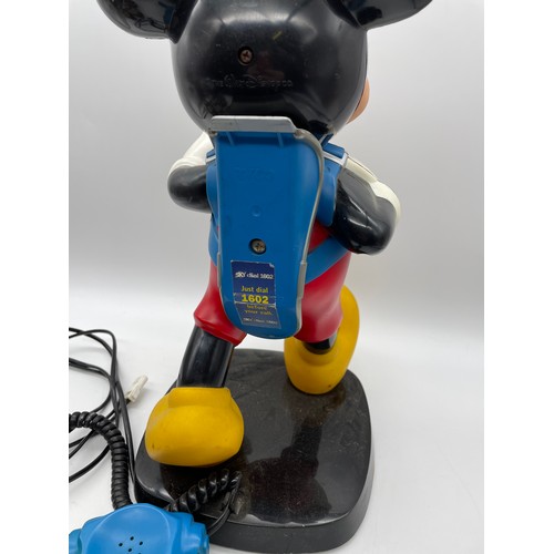 539 - WALKING MICKEY MOUSE TELEPHONE