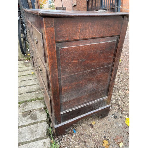 112 - 18TH CENTURY OAK NINE DRAWER MULE CHEST ON BRACKET FEET