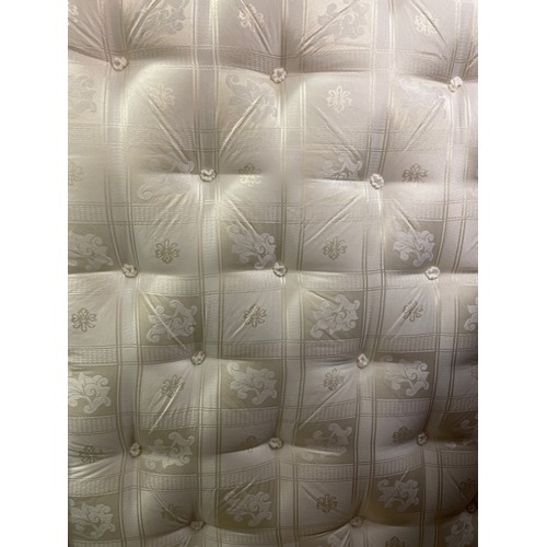 122 - CREAM AND GOLD DOUBLE MATTRESS