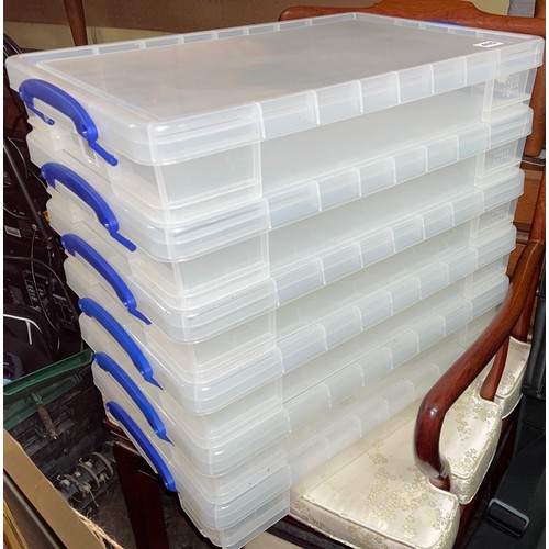 415 - SIX CLEAR PLASTIC SHALLOW BOXES WITH LIDS