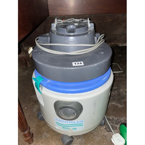 174 - ELECTROLUK TUB VACUUM CLEANER