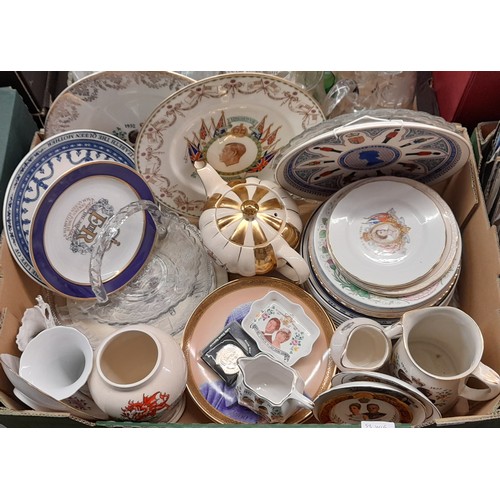 321 - CARTON OF ROYAL COMMEMORATIVE POTTERY AND CHINA INCLUDING CAULDON EDWARD VIII WALL PLATE