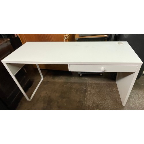 159 - WHITE GLOSS KNEEHOLE DESK WITH SINGLE DRAWER