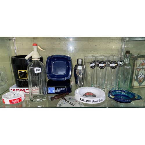 298 - SHELF OF PUBLIC HOUSE ADVERTISING ASH TRAYS, ICE BUCKET AND SODA SIPHON