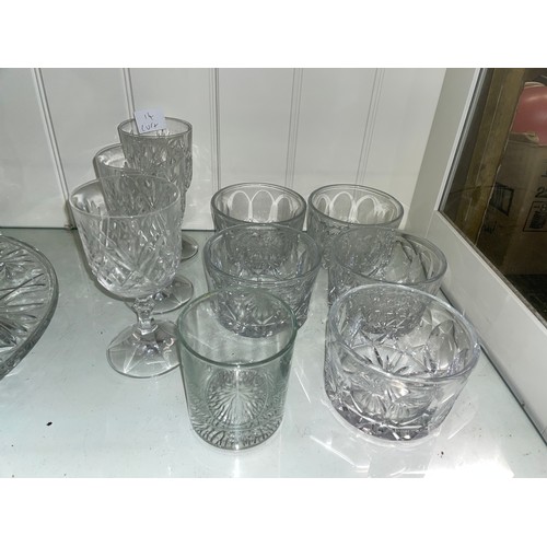 253 - TWO SHELVES OF ROYAL BRIERLEY AND OTHER CUT GLASSWARES