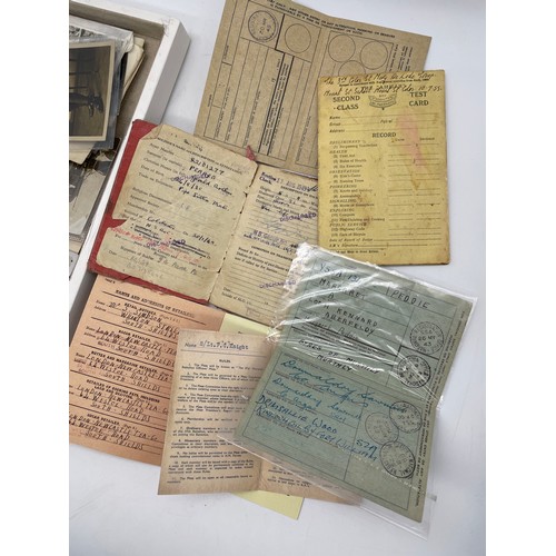 584 - TRAY OF INTERESTING MILITARY RELATED PHOTOGRAPHIC CARDS AND POSTCARDS, SOLDIERS SERVICE BOOK AND ID ... 