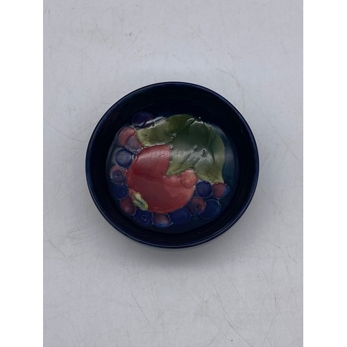 488 - MOORCROFT POTTERY POMEGRANATE PIN DISH