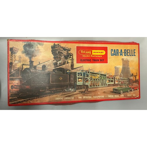 535 - TRIANG HORNBY MODEL ELECTRIC TRAIN SET CAR-A-BELLE NUMBER RS.62