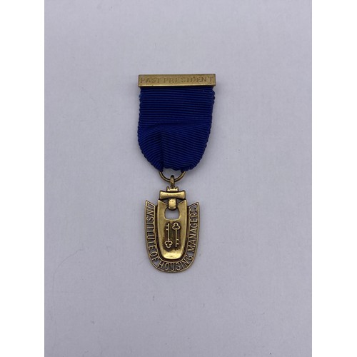 478 - 9CT GOLD AND ENAMEL ROYAL AND ANCIENT ORDER OF THE BUFFALO MEDALLION ON RIBBON 6.9G APPROX, AND A SI... 