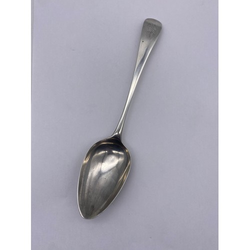 466 - SET OF FOUR GEORGIAN LONDON SILVER SPOONS AND ONE OTHER 10.10 OZ APPROX