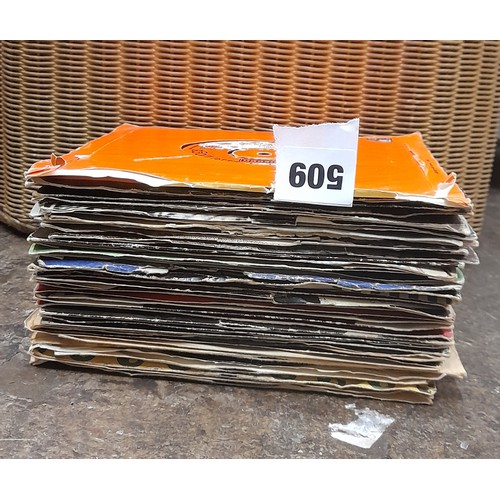 509 - COLLECTION OF 45 VINYL SINGLES PUNK INCLUDING ANGELIC UPSTARTS, DEAD KENNEDYS, SQUAD, MENACE, THE DA... 