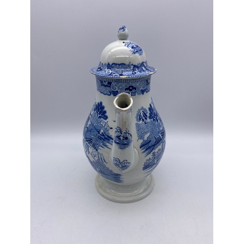 536 - EARLY 19TH CENTURY BLUE AND WHITE BALUSTER WILLOW PATTERNED COFFEE POT