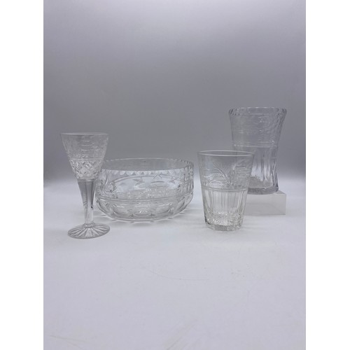 519 - GOOD QUALITY SUITES OF CUT GLASSWARE ETCHED WITH CHINESE FISHERMAN AND PAGODAS INCLUDING FLUTES, TUM... 