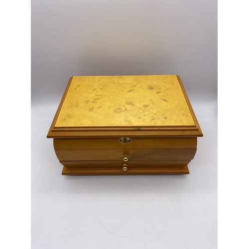 573 - LIGHT WOOD JEWELLERY BOX CONTAINING VARIOUS COSTUME JEWELLERY BEAD NECKLACES, WRIST WATCHES