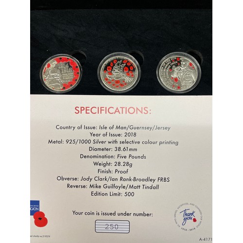 612 - CASED CENTENARY OF THE FIRST WORLD WAR £5 SILVER THREE COIN SET, AND THE LEST WE FORGET COIN SET TOM... 