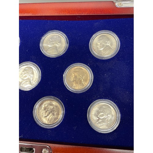 618 - BOXED THE COMPLETE WORLD WAR TWO UNCIRCULATED SILVER NICKEL COLLECTION WITH CERTIFICATE