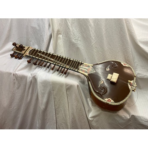 596 - SMALL GOURD BACK SITAR