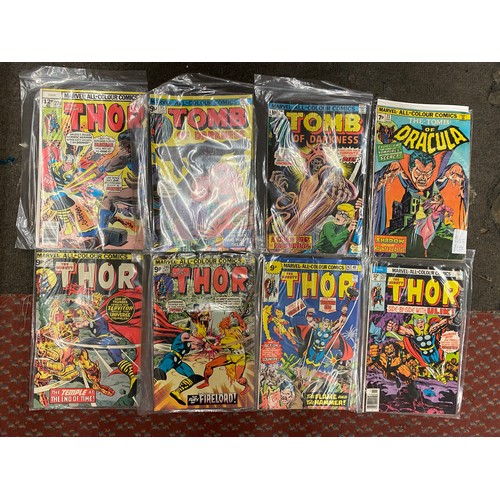 576 - BOX OF AMERICAN MARVEL COMICS RANGING FROM THE 1970S-90S (112 COMIC BOOKS TOTAL)