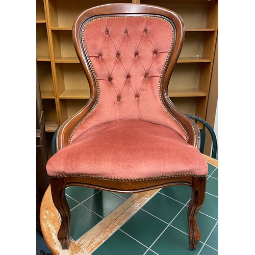 60 - VICTORIAN STYLE BUTTON BACKED NURSING CHAIR