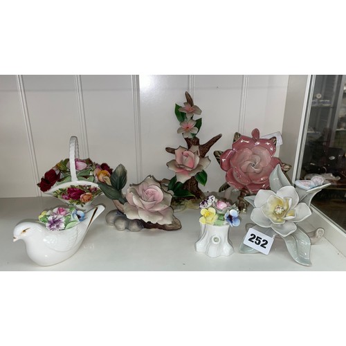 252 - ROYAL DOULTON AND CAPO DIMONTE FLORAL ENCRUSTED TABLE CENTRE ORNAMENTS