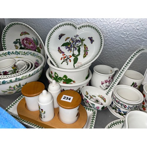 234 - PORT MERRION TABLE WARES INC BOWLS, CONDIMENTS, LADLES, JUGS