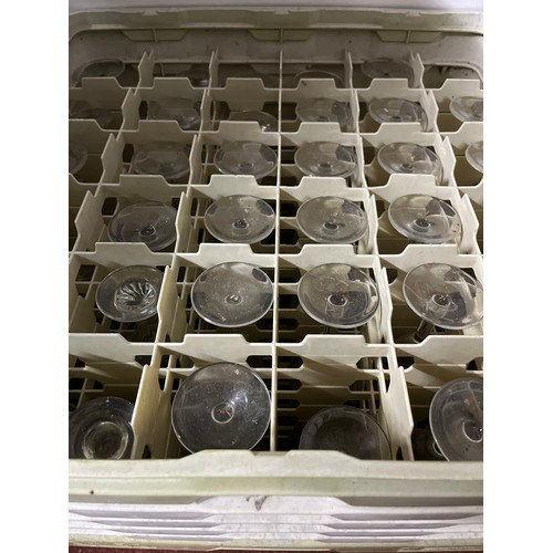 351 - HARD PLASTIC PUB GLASS HOLDER TRAY WITH VARIOUS DRINKING GLASSES